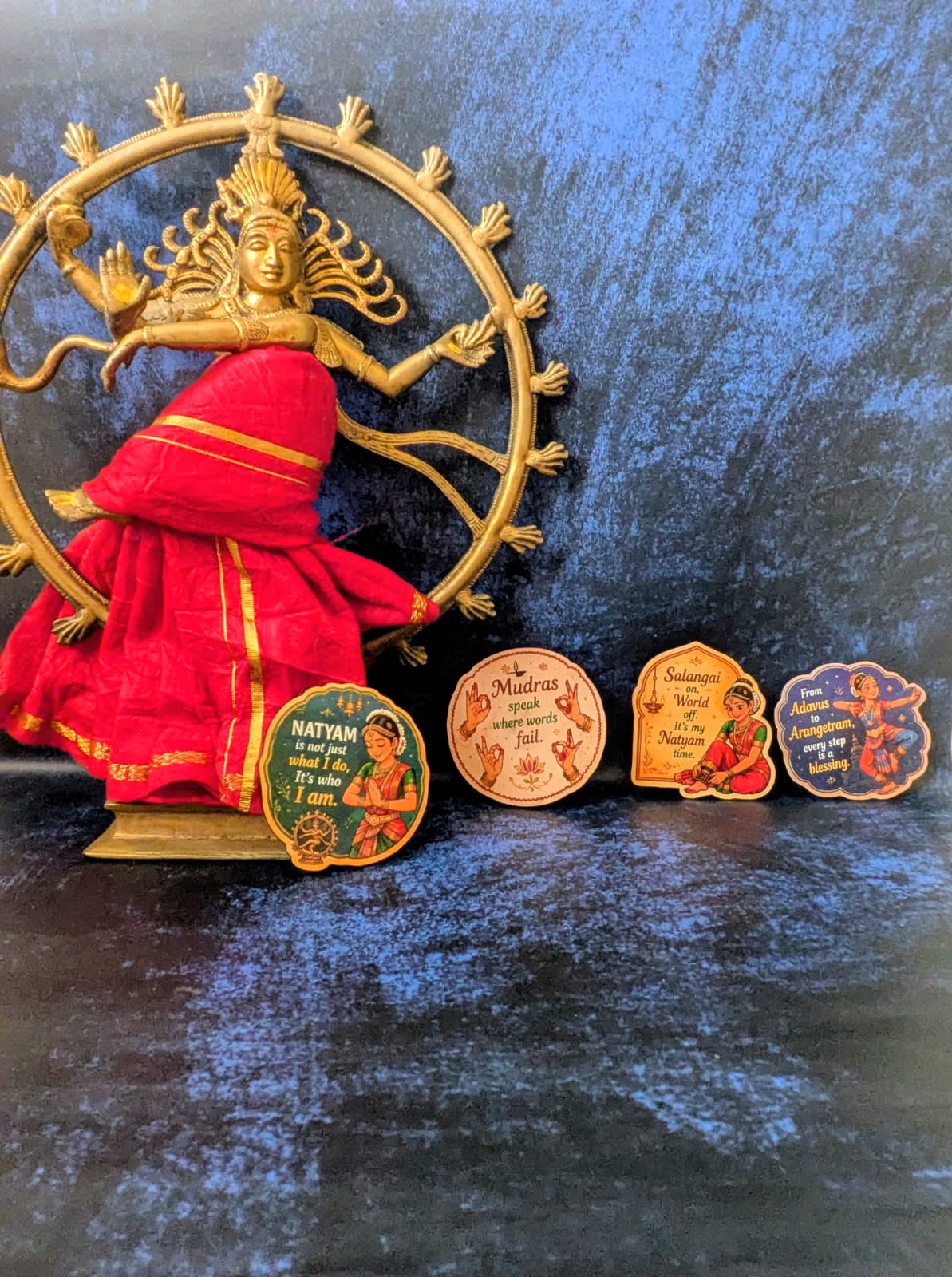 SHAPE CUT SOUVENIR MAGNETS ( SET OF 4 )