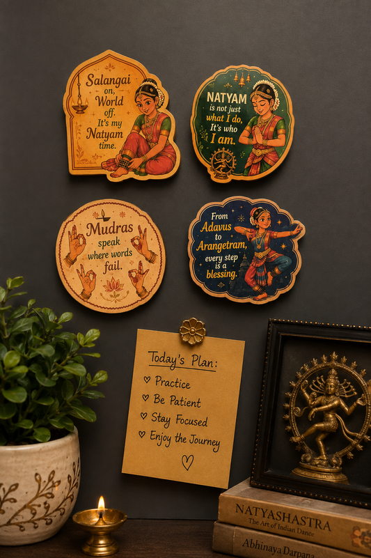SHAPE CUT SOUVENIR MAGNETS ( SET OF 4 )